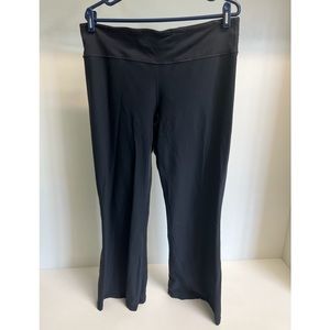 WOMEN’S BLACK REVERSIBLE YOGA PANTS, SIZE XL